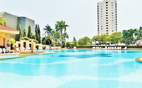 Pattaya Jomtien Holiday Apartments in Jomtien Beach Condominiums